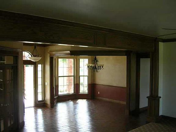 4th image of 3421 Brierwood Dr