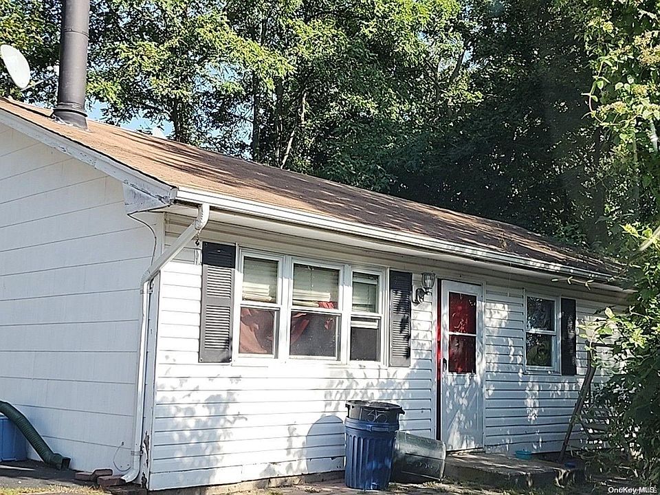 1st image of 135 Woodland Drive