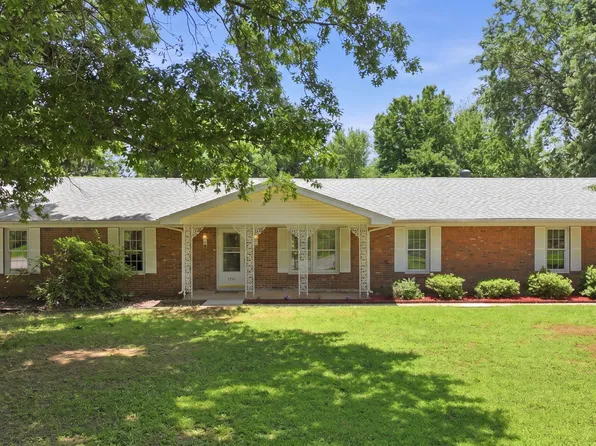 1666 E Richmond Street, Springfield, MO 65804