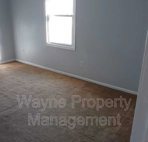 112 Virginia Ave — Photo 14