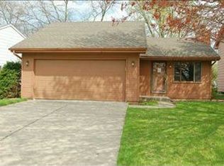 3833 92nd Dr, Urbandale, IA 50322