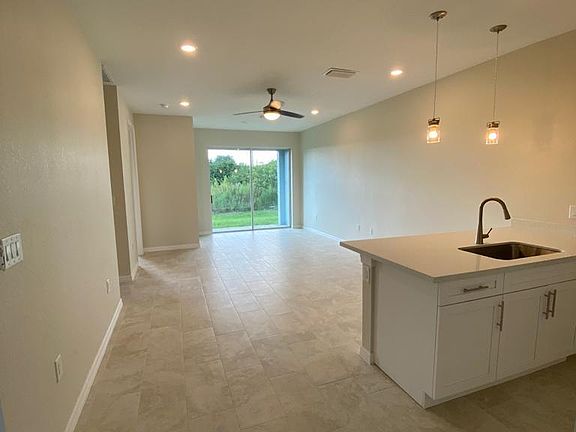 2nd image of 736 Gretchen Ave S #736/738