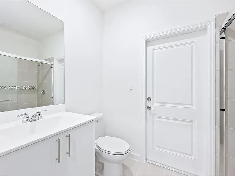 18690 SW 136th Ct — Photo 7