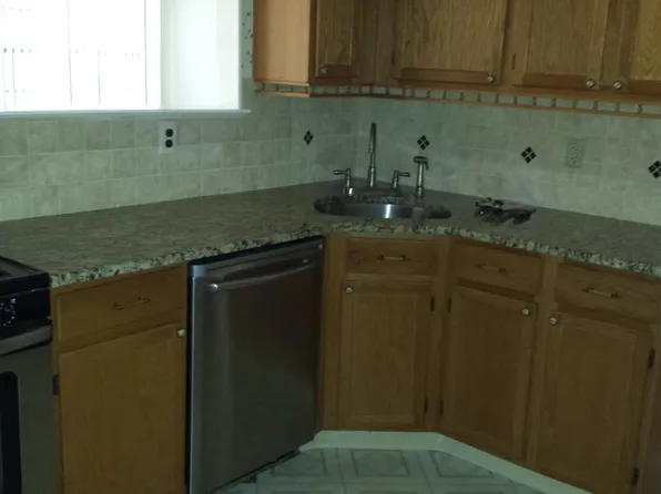 613 Revere Ct, Flemington, NJ 08822