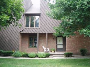 1809 Burrwood Cir, East Lansing, MI