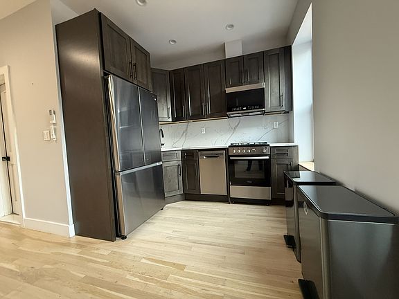 2nd image of 461 3rd Ave APT 3
