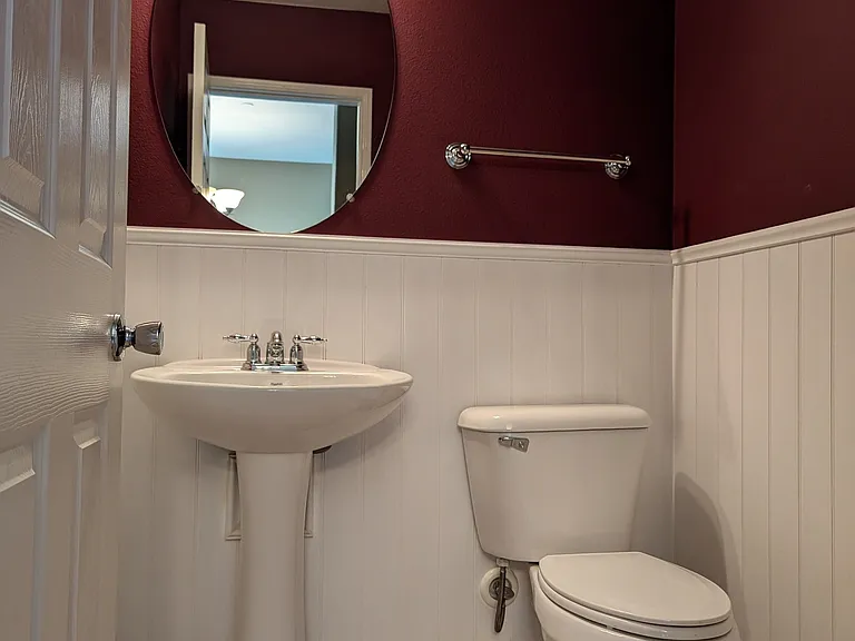 1st Floor Bathroom
