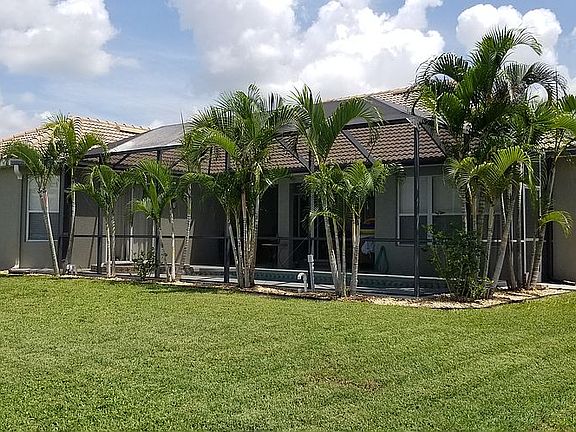 3rd image of 1407 Pinyon Pine Dr