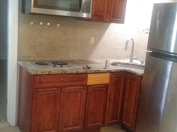 5th image of 167 Mount Prospect Ave #A