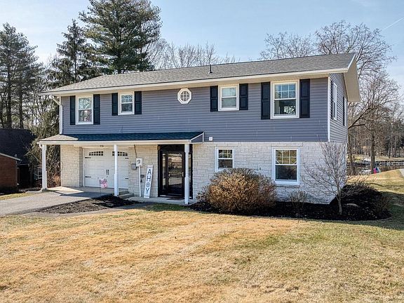 4th image of 556 Lake Meade Dr