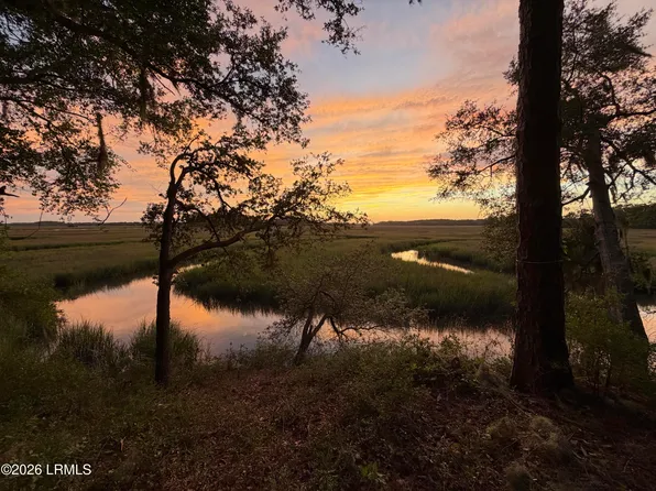 67 Cusabo Road, St. Helena Island, SC 29920