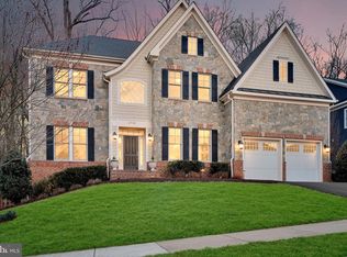 2719 Snowberry Ct, Vienna, VA 22181