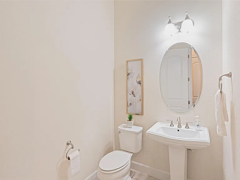 228 Lockhart Loop — Photo 23
