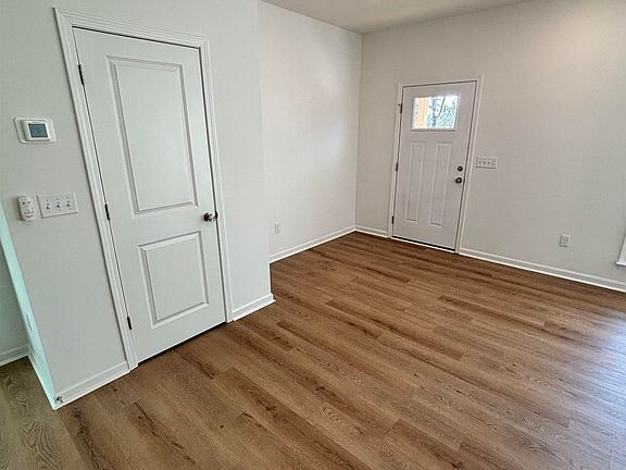 4th image of 4 Brush St