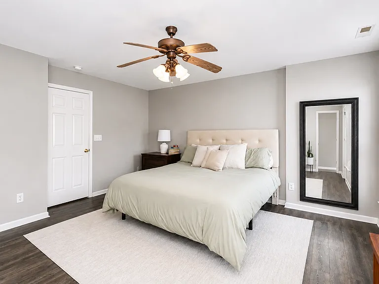 17633 Delmas Dr — Photo 13