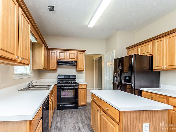 5th image of 2350 Cove Lake Way