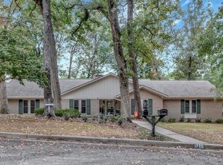 1720 Glenbrook St, Nacogdoches, TX 75965