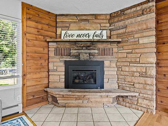 4th image of 441 Manzana Dr