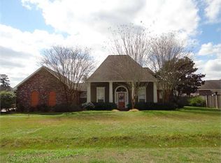 30559 Colyell Creek Dr, Denham Springs, LA 70726