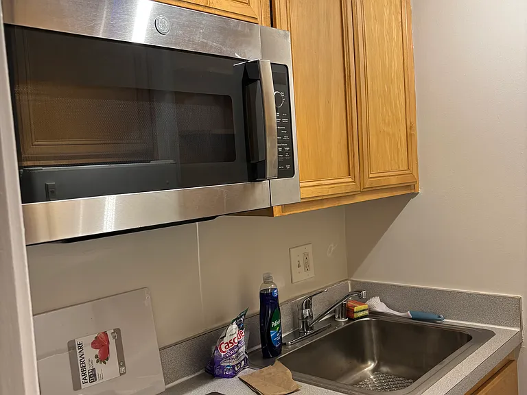 2141 I St NW #204 — Photo 5