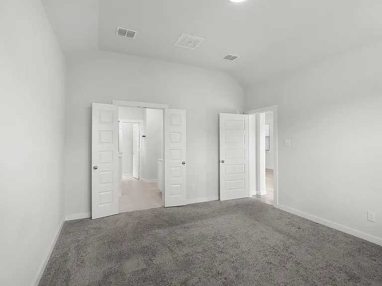 221 Caliber Ct — Photo 18