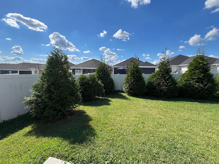 113 Sir Barton Ct — Photo 31