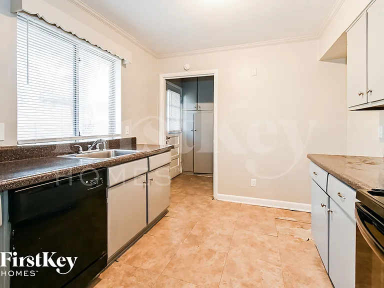 1620 Hester Rd — Photo 6