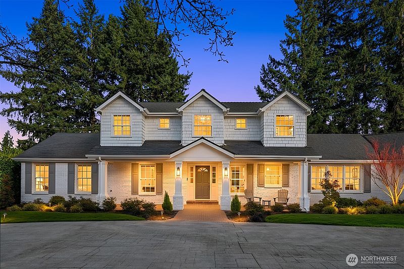 2nd image of 2242 79th Avenue NE