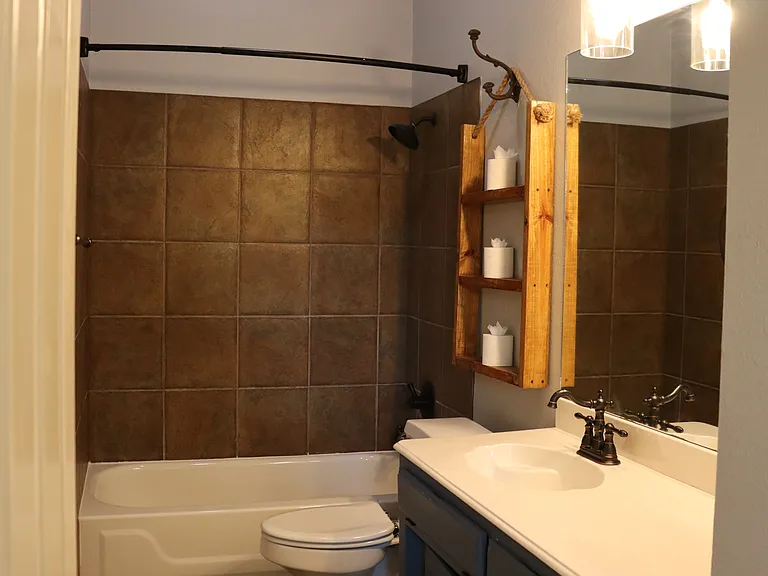 547 SW Rand Dr — Photo 14