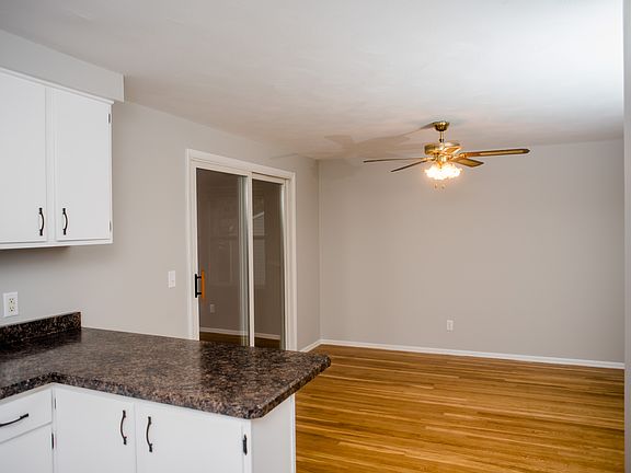 5th image of 229 Stafford St