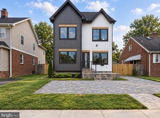 742 N George Mason Dr #742, Arlington, VA 22203
