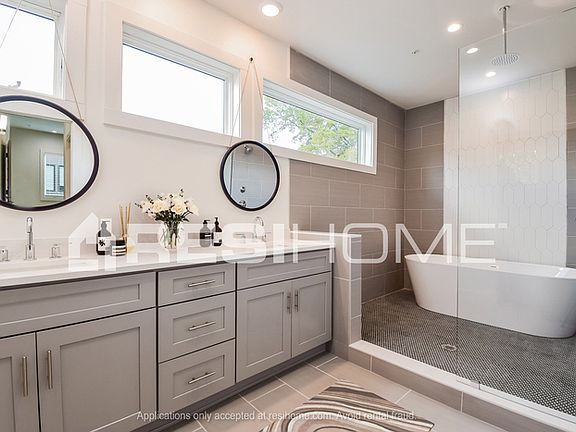 3rd image of 351 Hill St SE #1