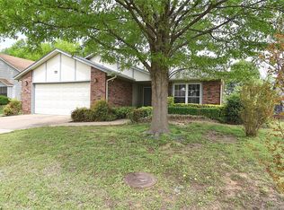 7411 E 89th Pl, Tulsa, OK 74133