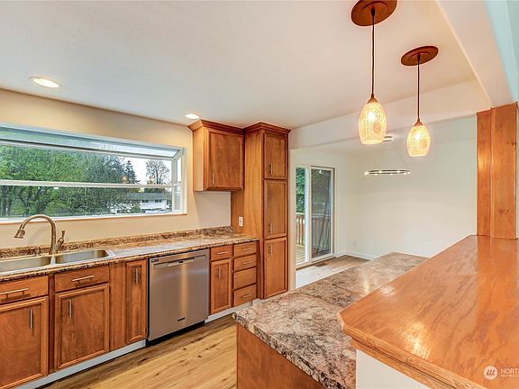 5th image of 4130 188th Street SW