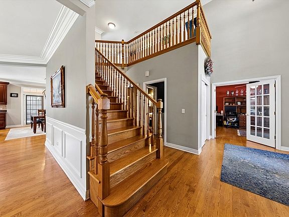 2nd image of 4632 Pershing Ave