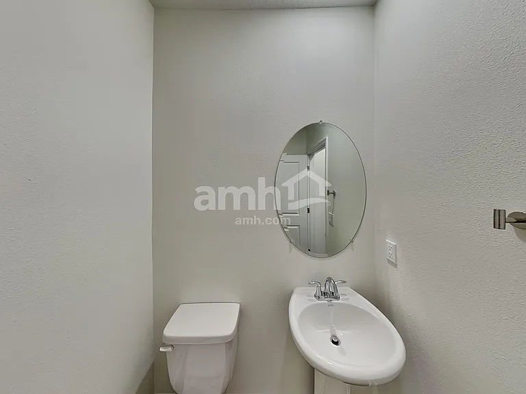 194 Onate Cir — Photo 12