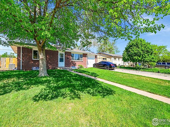 5th image of 421 26th Ave Ct