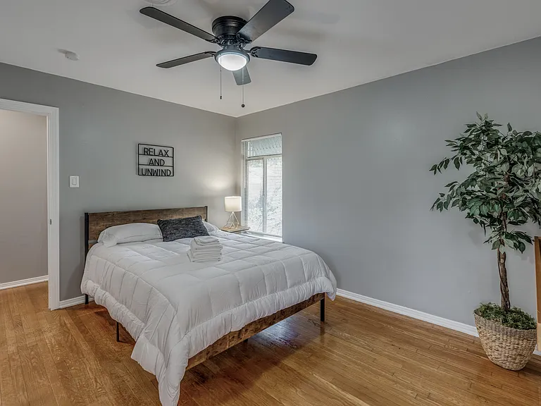 339 Edgebrook Ln — Photo 11