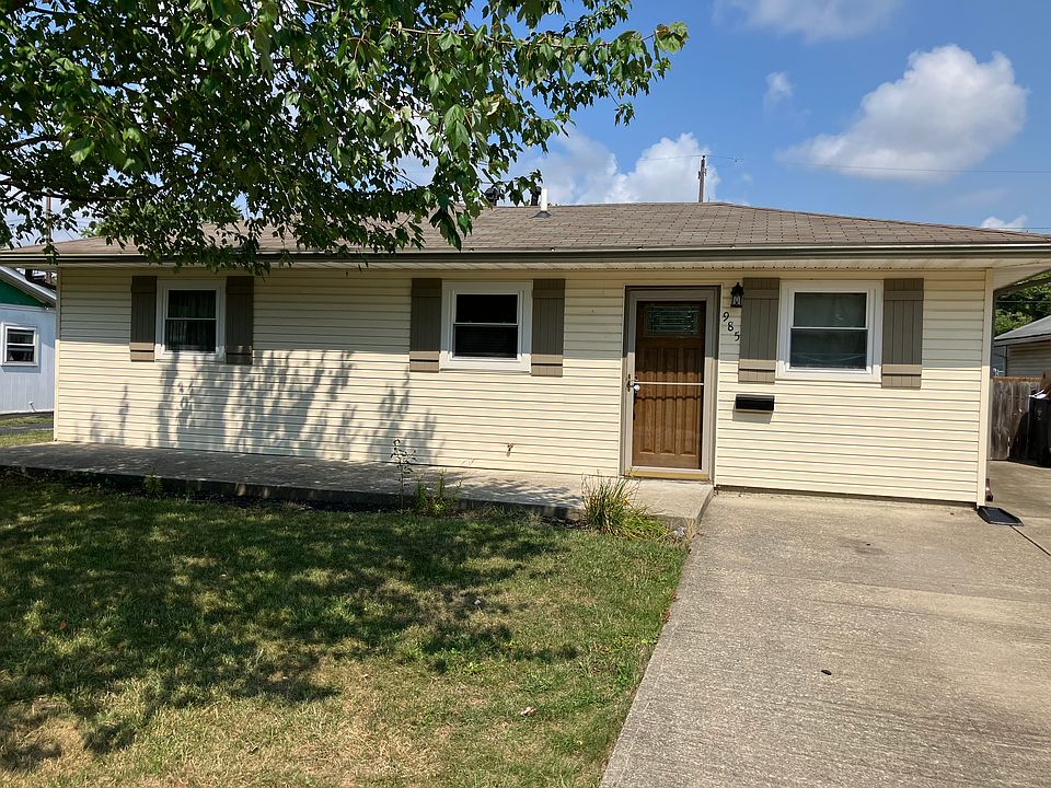 1st image of 985 Pleasant Dr