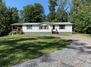 30544 Que Ln, Meadowview, VA 24361