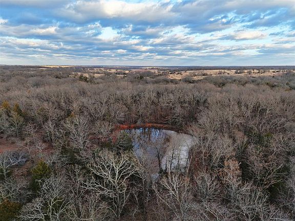 3rd image of 7 E 134th Rd