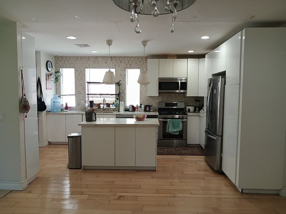 1st image of 5735 Coliseum St