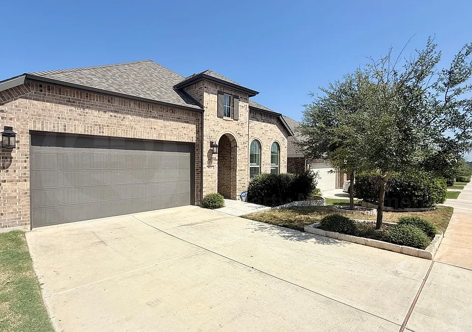 428 Trailing Lantana Ln