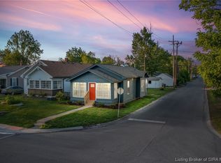 2002 Silver St, New Albany, IN 47150