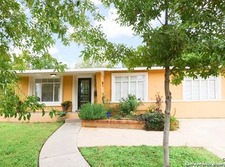 403 E Glenview Dr, San Antonio, TX 78201