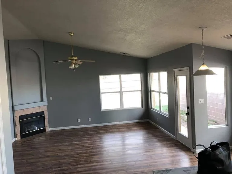 715 Pinon Meadows Dr NE — Photo 4