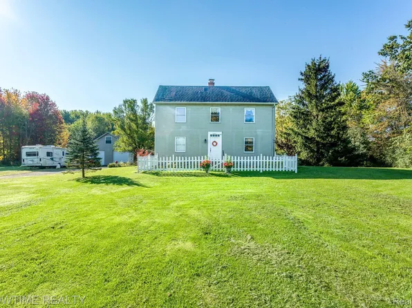 6185 Markel Rd, Cottrellville, MI 48039