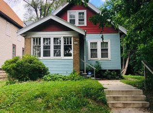 2908 W Fairmount Ave, Milwaukee, WI 53209
