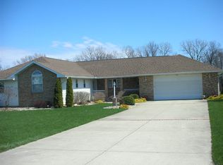 7433 Savanna Ln, Plymouth, IN 46563