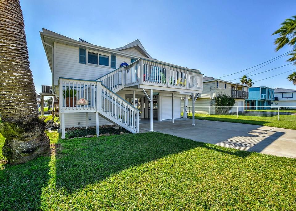 1st image of 21827 Frio Dr